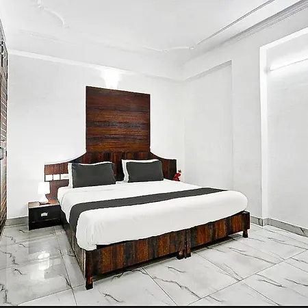 Hotel Sky Heights